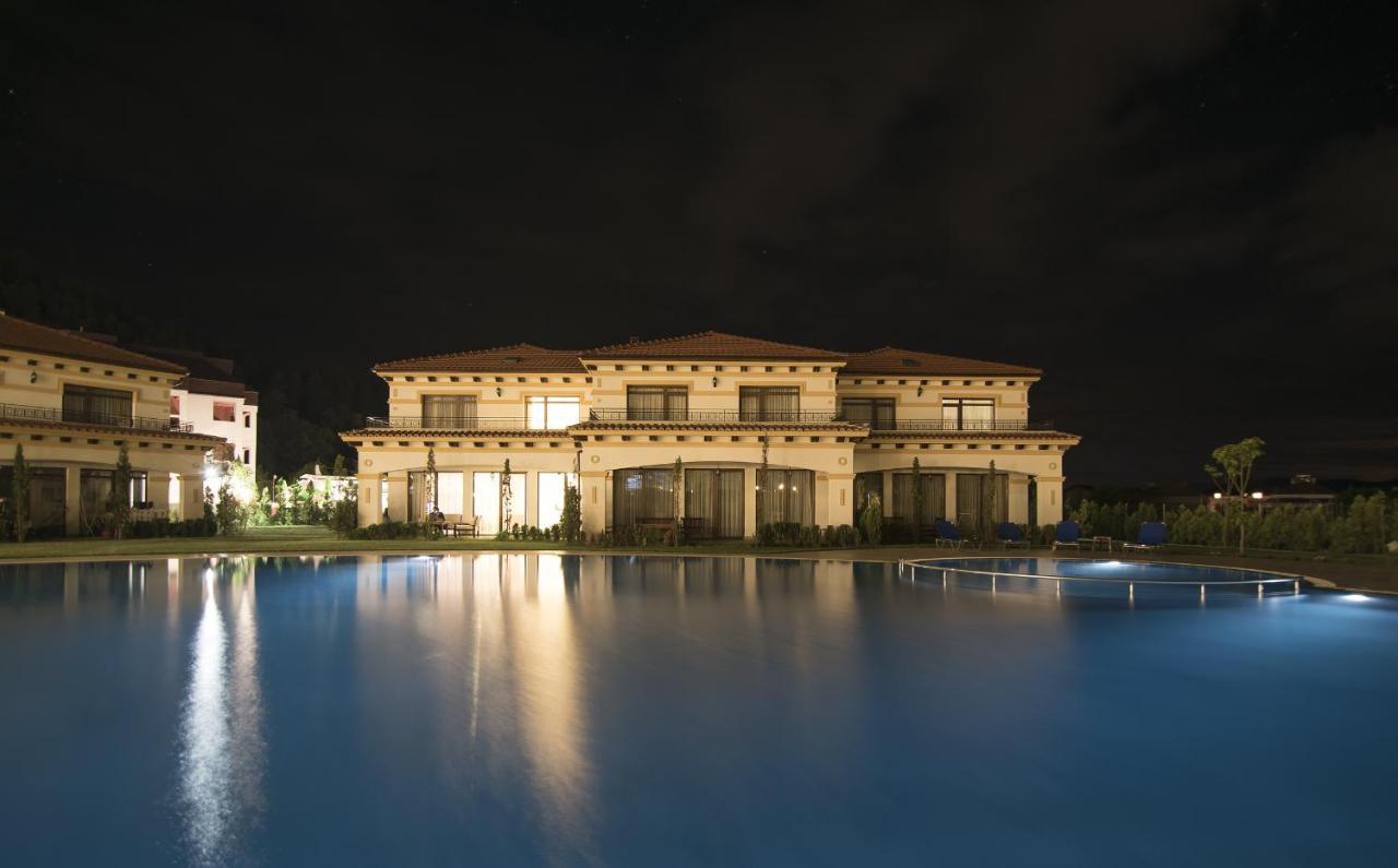 Hotel Paradise 奥格尼亚诺沃 外观 照片