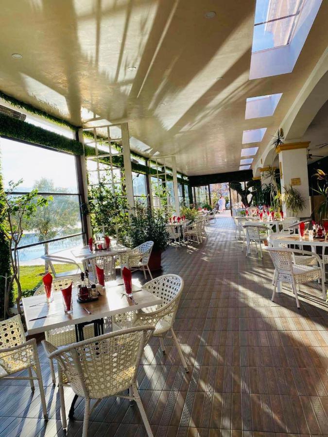 Hotel Paradise 奥格尼亚诺沃 外观 照片