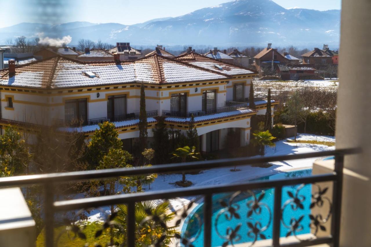 Hotel Paradise 奥格尼亚诺沃 外观 照片